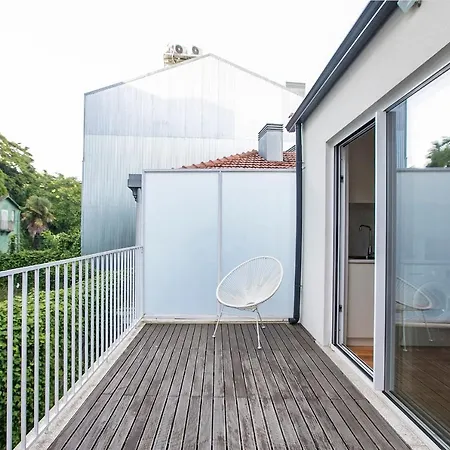 Lovelystay - Cozy 1Br In Santa Catarina W/ Balcony Porto Buitenkant foto