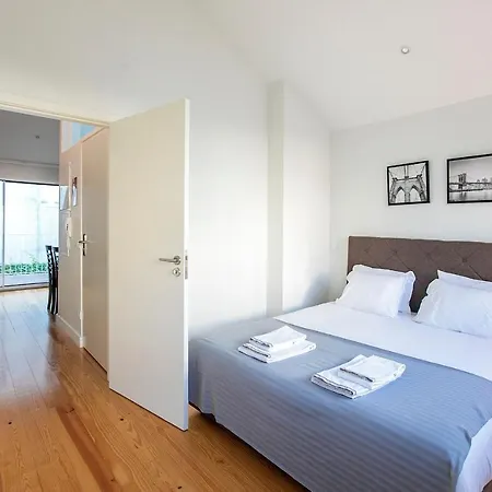 Lovelystay - Cozy 1Br In Santa Catarina W/ Balcony Porto Buitenkant foto