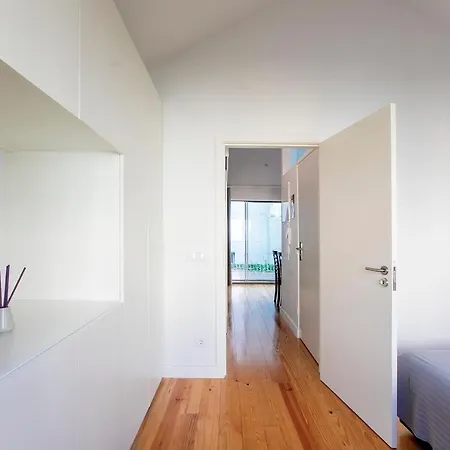 Lovelystay - Cozy 1Br In Santa Catarina W/ Balcony Porto Buitenkant foto