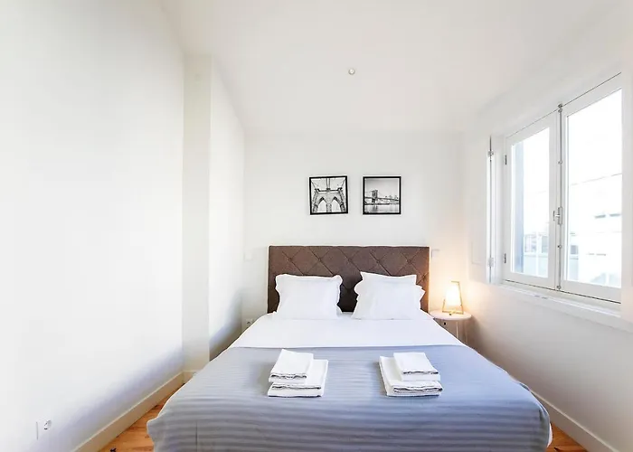 Lovelystay - Cozy 1Br In Santa Catarina W/ Balcony